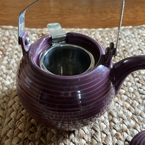 Ceramic Tea Pot 🫖 - Picture 2 of 4